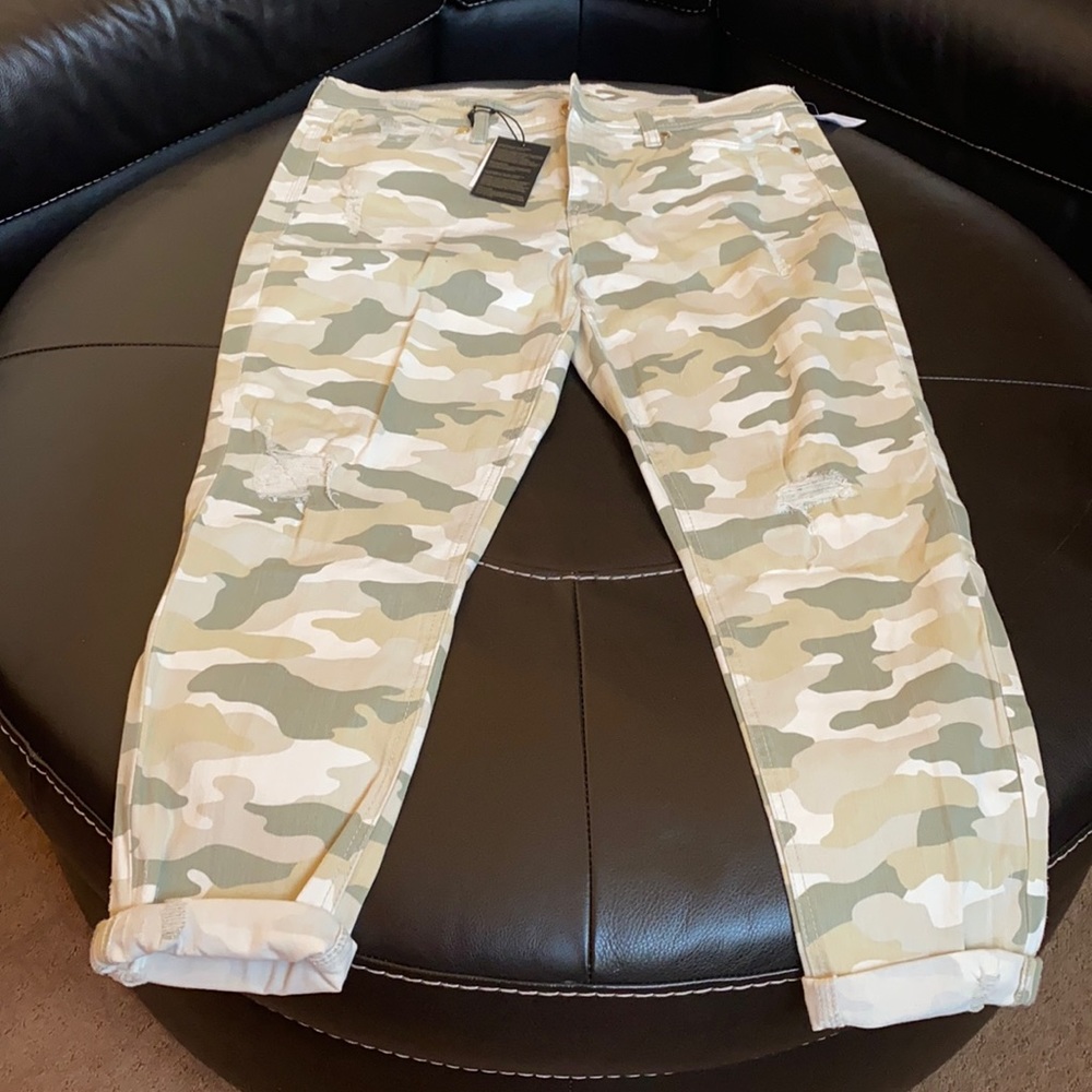 Seven7 distressed camo boyfriend jeans (NWT)